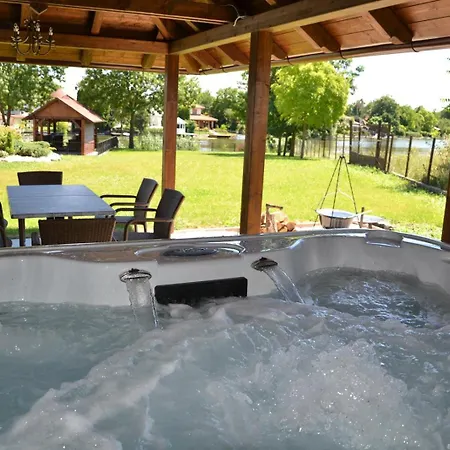 Aranyszarvas Panzio****, Etterem Es Grillterasz Hotel apartamentowy