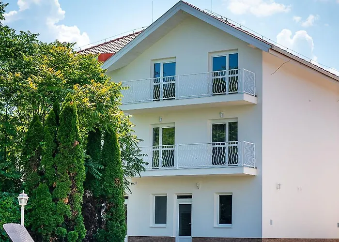 Aranyszarvas Panzio****, Etterem Es Grillterasz Lejlighedshotel 4*